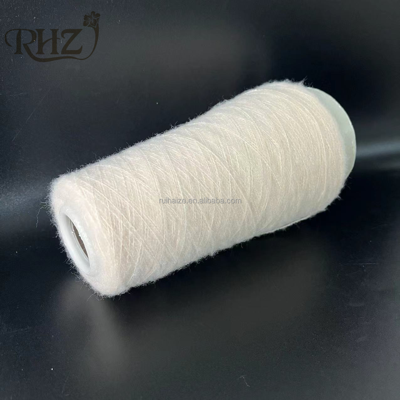 Polyester Spun Sợi: Một vật liệu đa năng cung cấp năng lượng cho hàng dệt hiện đại