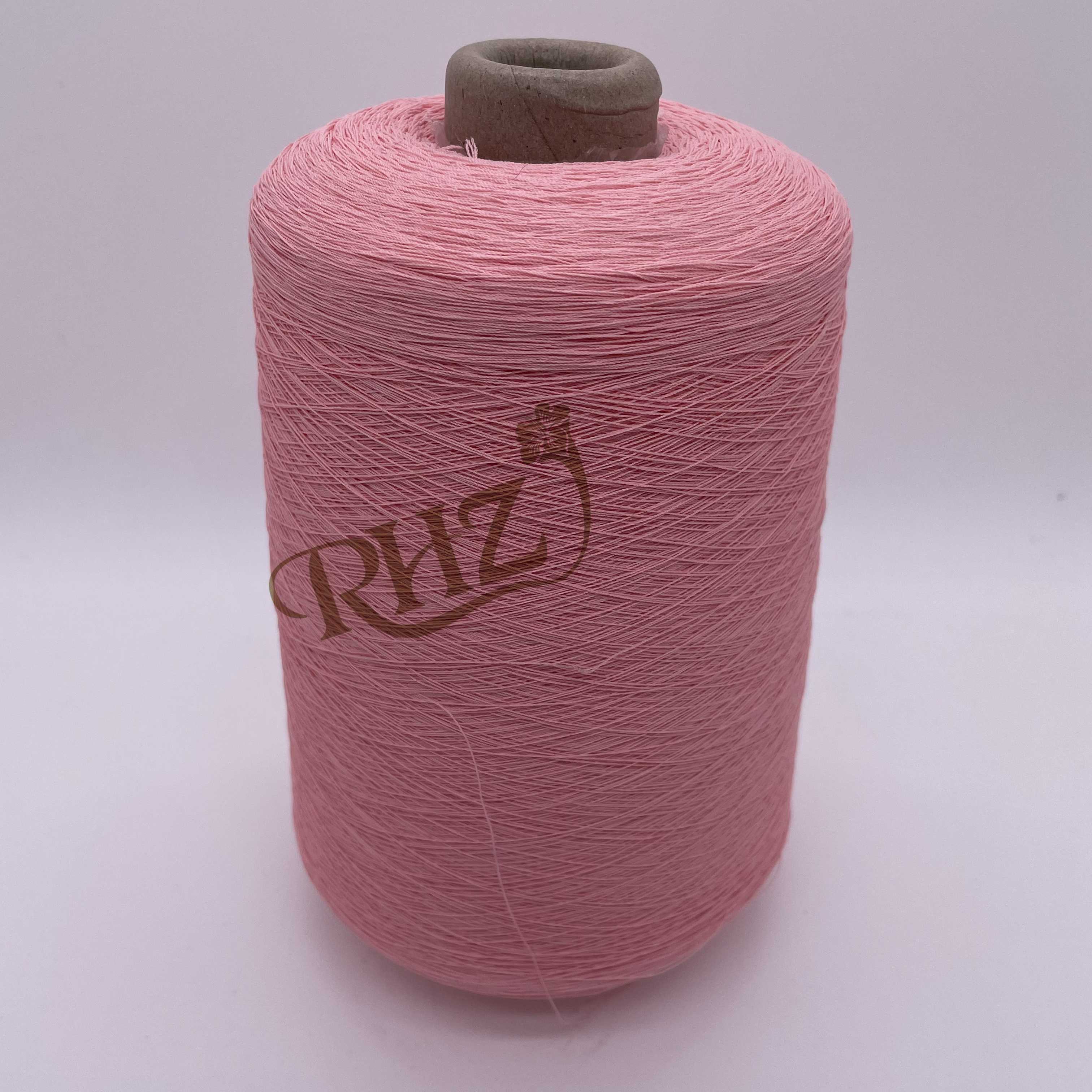 Polyester và Cotton Khác nhau về sự thoải mái, độ bền và tác động đến môi trường